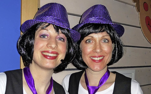 Eva Wiggert und Tanja Stockburger habe...enauen Blick auf Bachheims Dorfleben.   | Foto: Karla Scherer