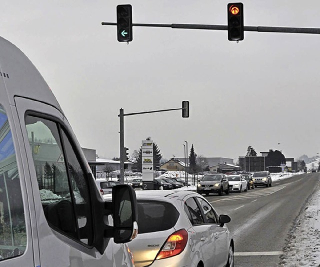 Eine Tag- und eine Nachtregelung gibt es knftig bei der Ampel vor Luttingen.   | Foto: Willers