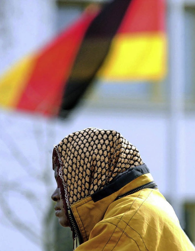 Asyl ja, aber nicht für 90 Menschen, findet der Gemeinderat. | Foto: DPA Asyl ja, aber nicht für 90 Menschen, findet der Gemeinderat. | Foto: DPA