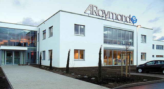 Der weltweit ttige Konzern A. Raymond...gau  ein neues Fertigungswerk gebaut.   | Foto: A. Raymond