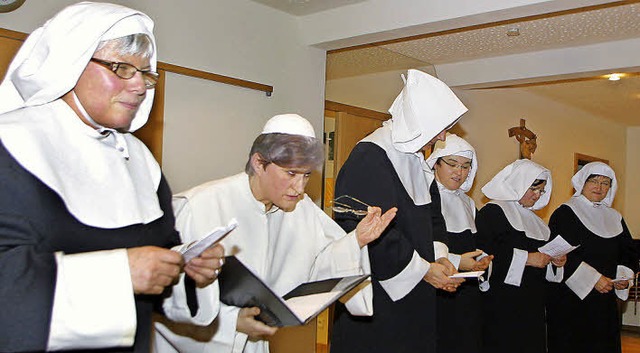 Sogar der Papst kam zu den (scheinheiligen) Nonnen.   | Foto: heidi fssel