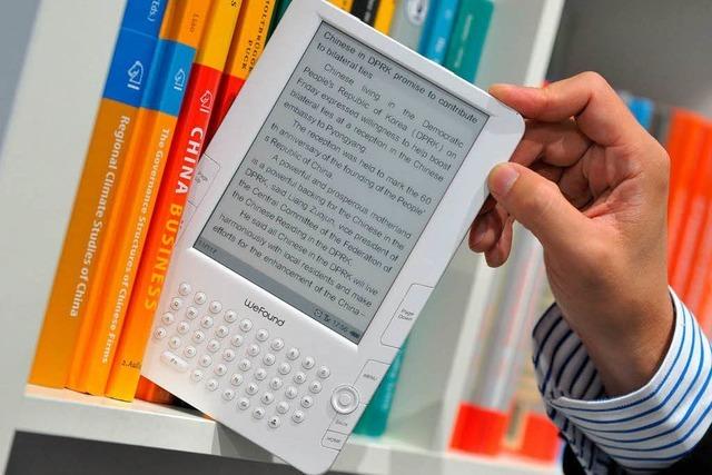 Lesen von E-Books für Ältere weniger anstrengend