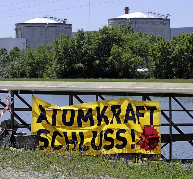 Das Atomkraftwerk Fessenheim ist seit ...er und Gemeinderat ein schnelles Aus.   | Foto: archivfoto: dapd