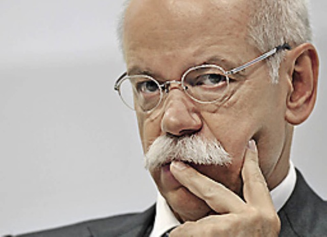 Nachdenklich: Daimlers Chef Dieter Zetsche   | Foto: dpa