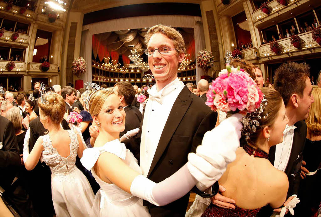 Skandalfreier und starbesetzter Wiener Opernball 2013