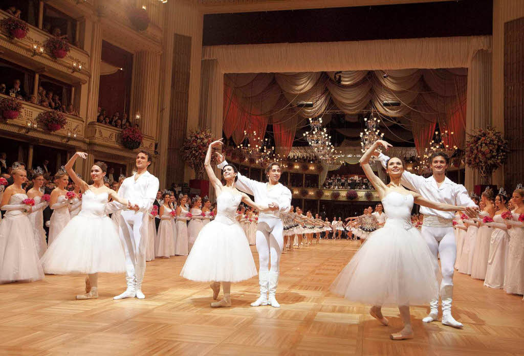 Skandalfreier und starbesetzter Wiener Opernball 2013