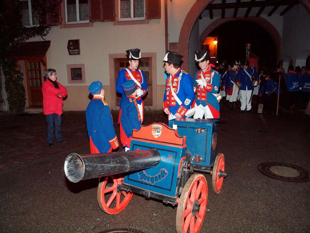 Ohne Krach gehts nicht: Garde und Kanone