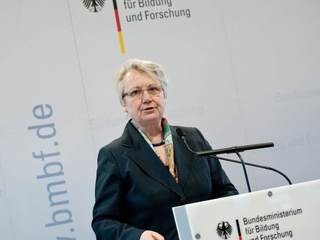 Zurckgetreten: Bundesbildungsministerin Annette Schavan.  | Foto: dpa