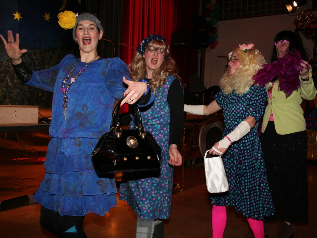 Das Schachtle Ballett: Dies Buchholzer Närrinnen sind bekannt für ihre tollen Fasnet-Aufführungen. Das Schachtle Ballett: Dies Buchholzer Närrinnen sind bekannt für ihre tollen Fasnet-Aufführungen.