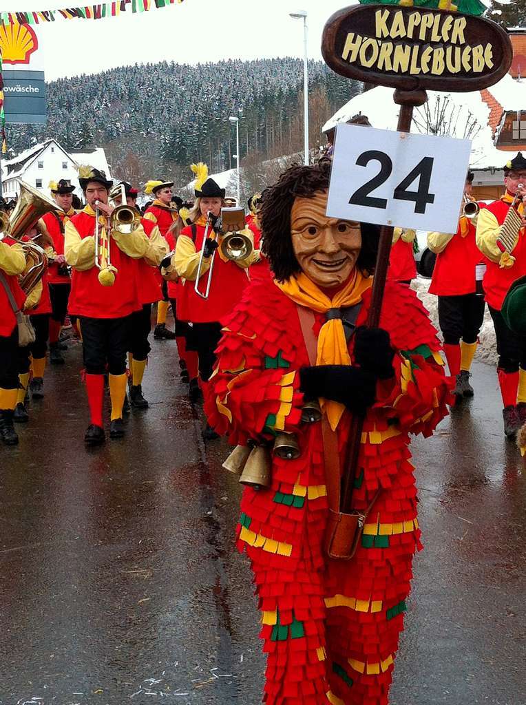 Groer Umzug der Lenzkircher Dengle am Fasnetmendig