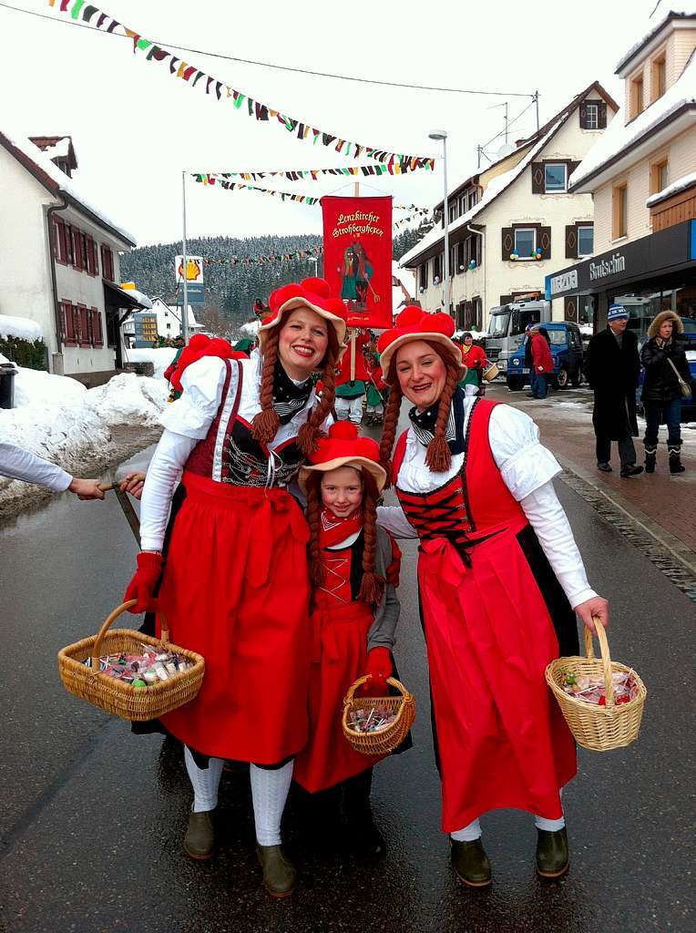 Groer Umzug der Lenzkircher Dengle am Fasnetmendig