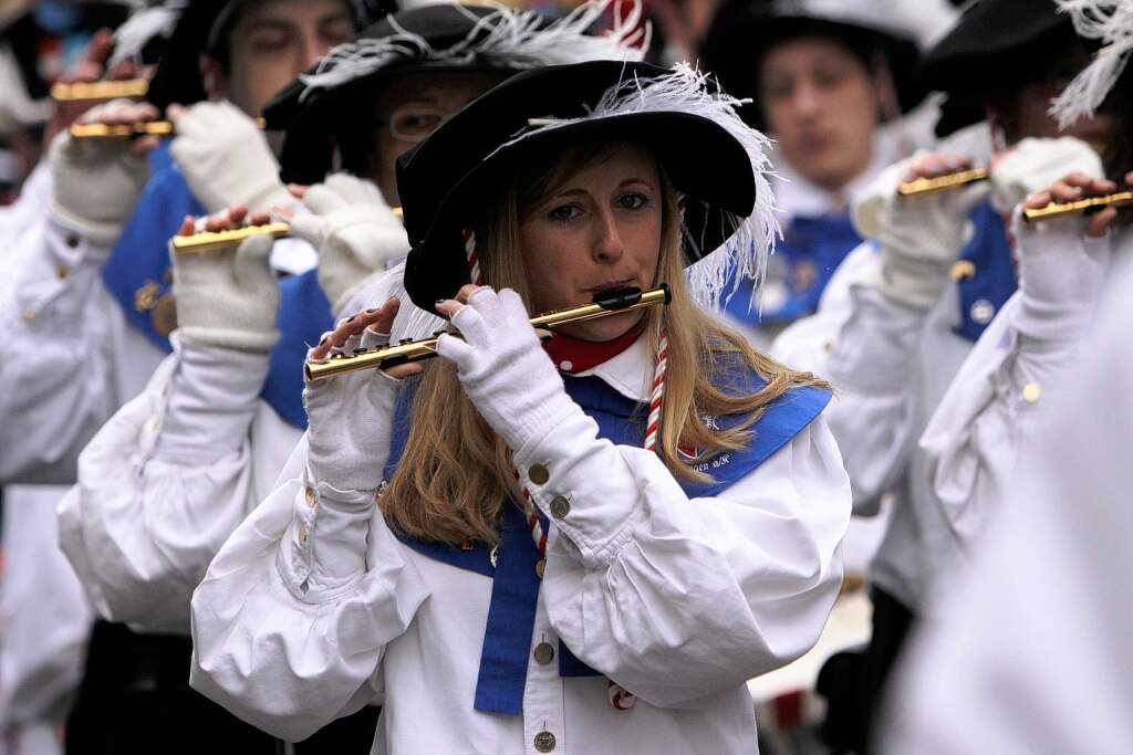 Endinger Fasnetumzug am Fasnetmndig: Der Brgerwehr-Spielmannszug sorgt fr die Musik