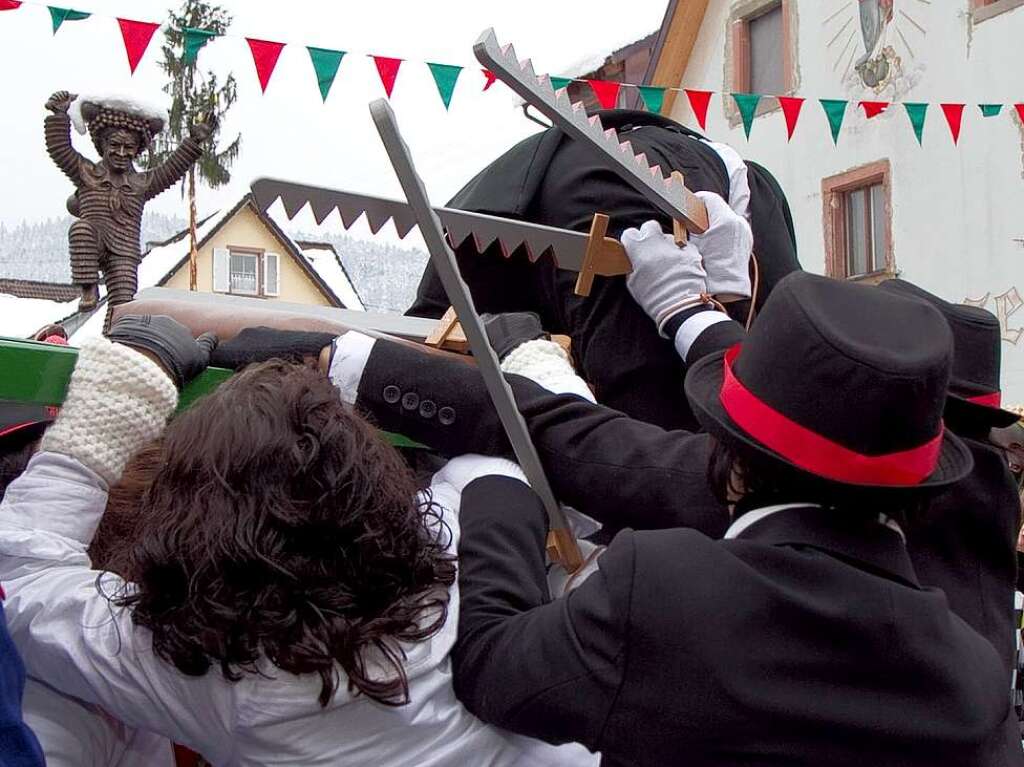 Die Angriffe drfen nur von hinten stattfinden.