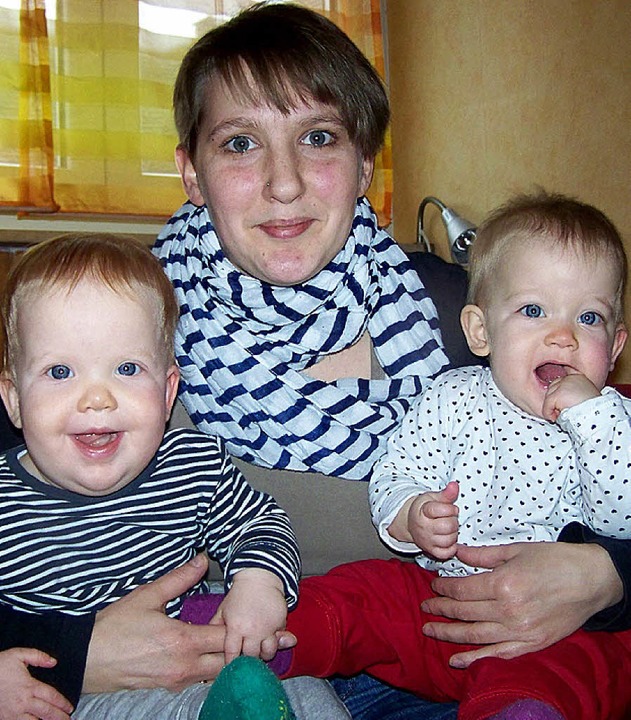 Maja (links) und Leni mit ihrer Mama.   | Foto: timm