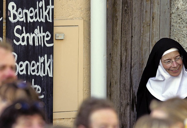 Benediktschnitte, Papstbier, Vatikanbr...cktritt des Papstes wieder gestiegen.   | Foto: dpa