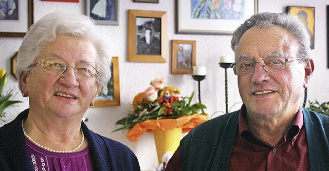 Seit 50 Jahren verheiratet: Das Ehepaar Eschbach.  | Foto: Werner Schnabl