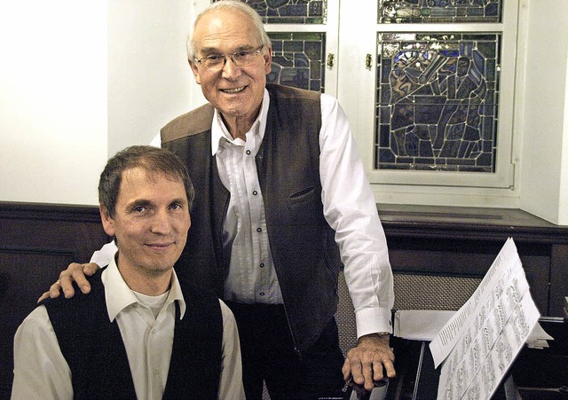Michael Donkel (links) und Reinhard Se...ehr Leben und Werk Johann Peter Hebels  | Foto: Karin Stckl-Steinebrunner