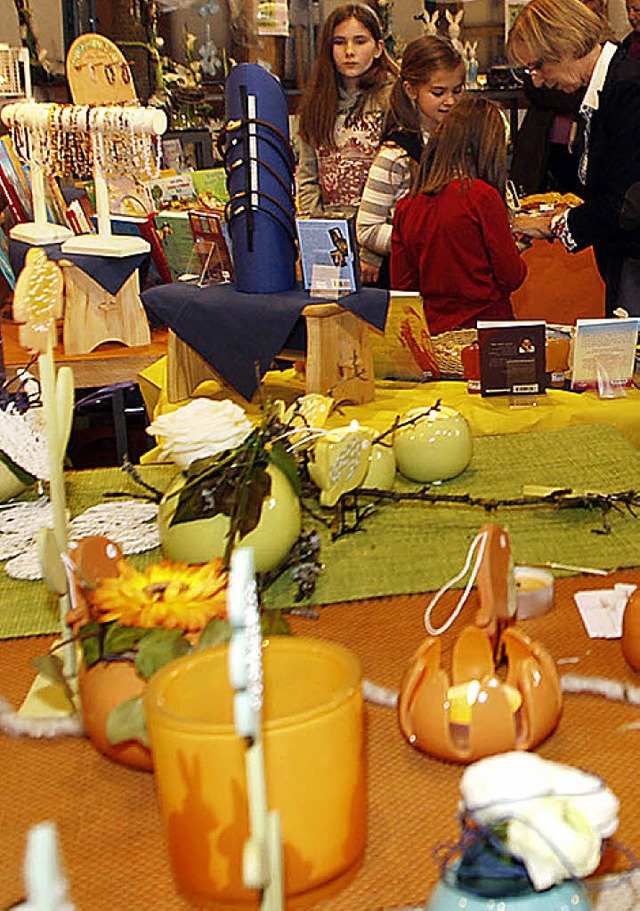 Deko und Florales wird neben Vielem anderen auf der Schau prsentiert.   | Foto: archivbild: heidi fssel