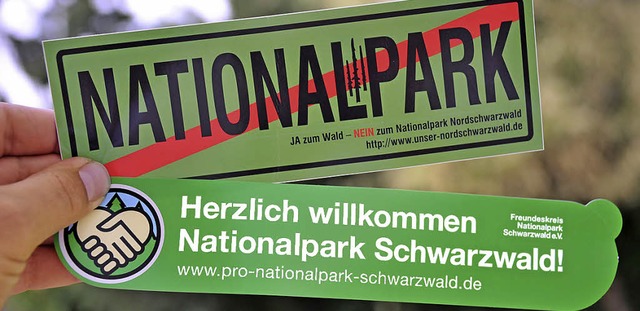 Fr und wider: Aufkleber zur Nationalpark-Debatte.   | Foto: dpa