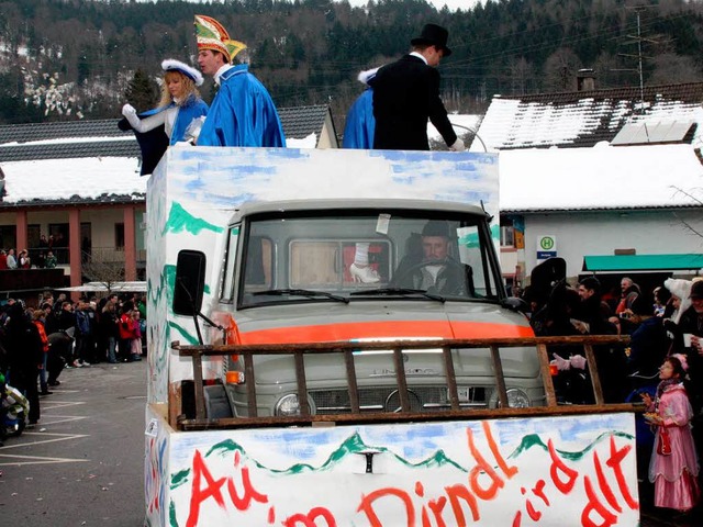 Der Hasler Buureprinz Bni I. auf dem Prinzenwagen  | Foto: Heiner Fabry