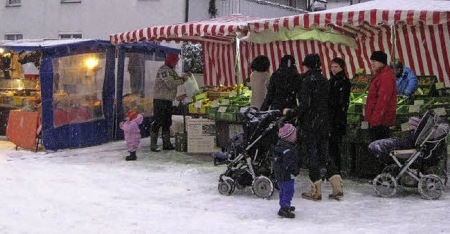 Immer dienstags werden auf dem Lindenp...t,  Gemse und vieles mehr angeboten.   | Foto: privat