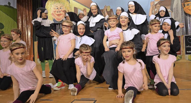 Nonnen mit Nachwuchs gibt es nur in Auggen &#8211; beim Showtanz Sister Act.   | Foto: Sigrid Umiger