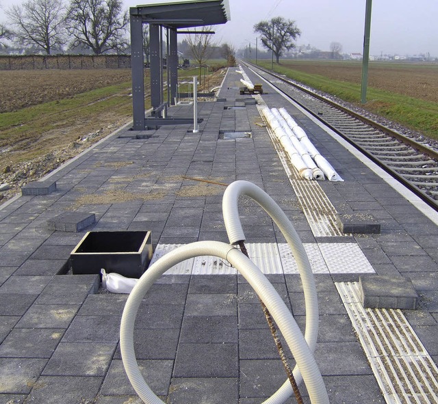 Nicht nur der Zugang zum Bad Krozinger... gibt auch einen ganz neuen Bahnsteig.  | Foto: Susanne Mller