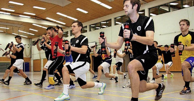 Mit professioneller Untersttzung fit ...cker des SC Wyhl beim Sondertraining.   | Foto: Privat