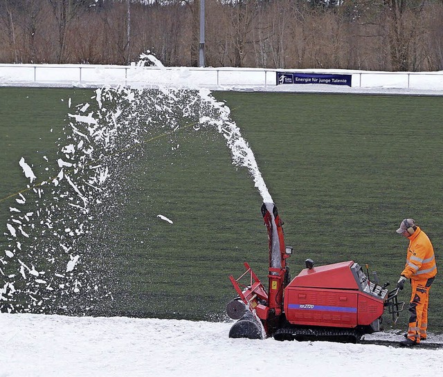 Entschneiungsanlage: Der Frhling ist ...e Meteorologen versprechen Minusgrade.  | Foto: dieter Reinhardt