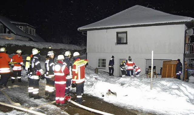 Eine Verpuffung, die vermutlich vom 28...zwei Kinder haben unverletzt berlebt.  | Foto: Kamera24.tv