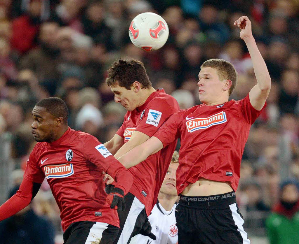 Nullnummer im Mage-Solar-Stadion: Der SC Freiburg und Eintracht Frankfurt trennen sich nach einem sehr intensiv gefhrten Spiel 0:0.