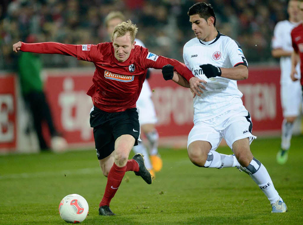 Nullnummer im Mage-Solar-Stadion: Der SC Freiburg und Eintracht Frankfurt trennen sich nach einem sehr intensiv gefhrten Spiel 0:0.