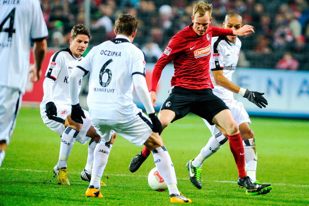 Nullnummer im Mage-Solar-Stadion: Der SC Freiburg und Eintracht Frankfurt trennen sich nach einem sehr intensiv gefhrten Spiel 0:0.