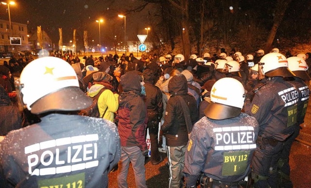 Der Gedenktag an die Pforzheimer Bombe...in der Geschichte der Stadt begleitet.  | Foto: dpa