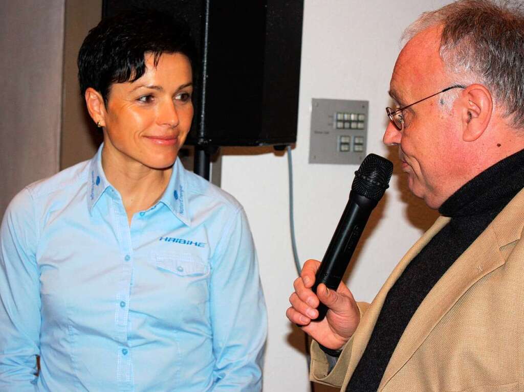 Umschwrmter Radsportstar: Sabine Spitz in Wehr