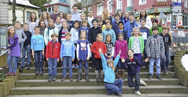 Die  Jugend des  TuS Badenweiler freut...n und Medaillen beim Landesmehrkampf.   | Foto: Sigrid umiger