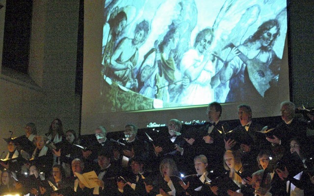 Das Ensemble Adventus Domini gastierte...oleinwand, in der Kirche in Atzenbach  | Foto: Karin Stckl-Steinebrunner