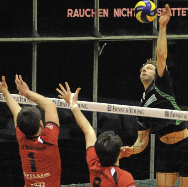 Andreas Prein (rechts) hatte groen An... Freiburger Sieg gegen Niederviehbach.  | Foto: Achim Keller