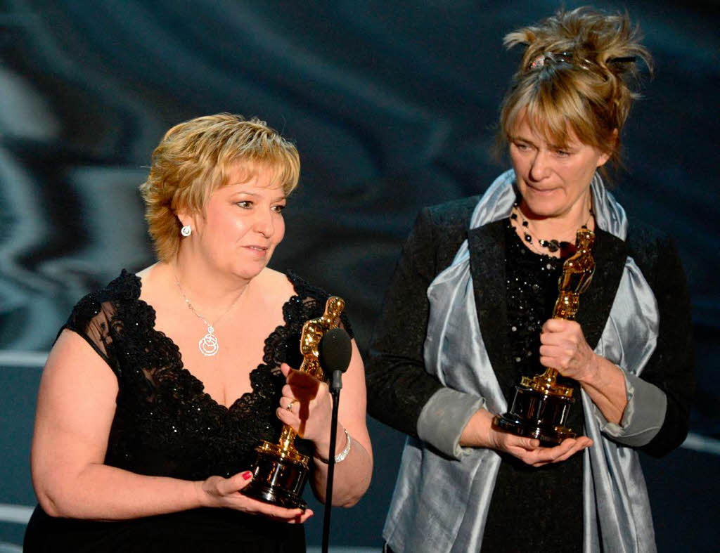 Den Oscar für das Beste Make-Up und Frisuren bekamen Lisa Westcott and Julie Dartnell für „Les Misérables“. Den Oscar für das Beste Make-Up und Frisuren bekamen Lisa Westcott and Julie Dartnell für „Les Misérables“.