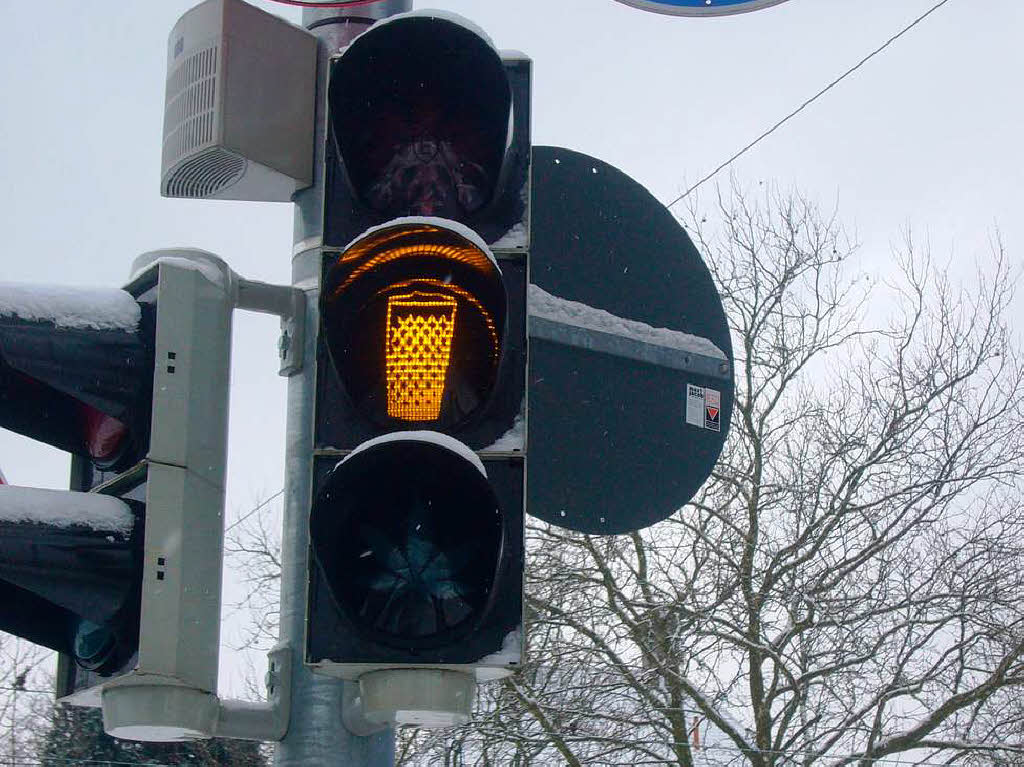 Vom Vorglhen im Straenverkehr ist brigens abzuraten. Vielleicht htten sich die Tter dann auch nicht so leicht verraten. Wie die Stadt Freiburg ihnen auf die Schliche kam?