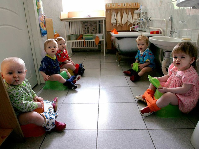 In russischen Heimen leben 660000 Kinder  | Foto: AFP ImageForum