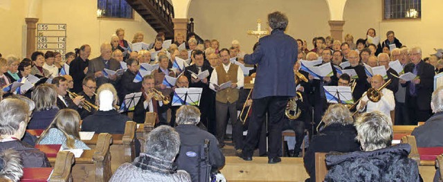 Beim Bezirksgottesdienst standen Gesang und Musik im Mittelpunkt.   | Foto: hans spengler