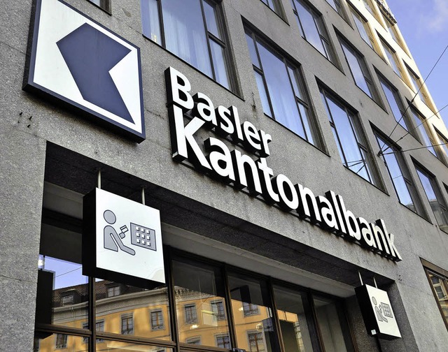 Wie viele andere verlangen Migrosbank ... Kantonalbank zieht zum 1. Mrz nach.   | Foto: Daniel Gramespacher