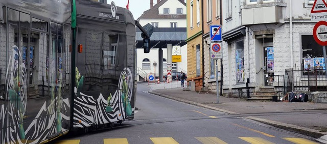 6er Tram in Riehen: Statt der Kehre vo...edoch unterschiedliche Vorstellungen.   | Foto: Nikolaus Trenz