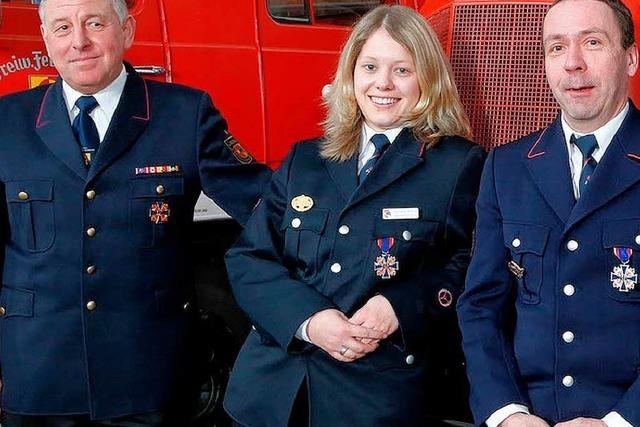 Caritas-Brand: Ehrenkreuze für drei Feuerwehrleute