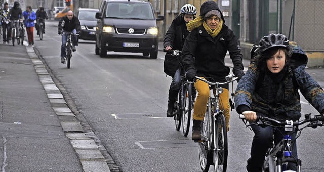 Eine Strae fr Radfahrer ist die Berg...fr bestimmte Gruppen&#8220; geielt.   | Foto: Kristina Wollseifen