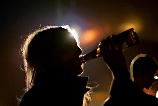 Laut einer Studie ist das Trinkverhalt...n Jugendlichen in Europa verschieden.   | Foto: photocase.de/jameek