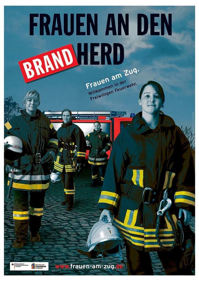 Plakate wie dieses waren Teil der Kamp...anz fr Frauen in der Feuerwehr warb:   | Foto: Privat