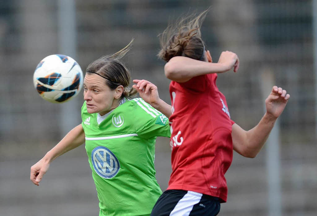 Chancenlos waren die Frauen des SC Freiburg im Halbfinale des DFB-Pokals gegen Wolfsburg.