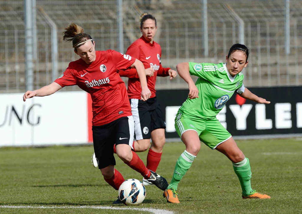Chancenlos waren die Frauen des SC Freiburg im Halbfinale des DFB-Pokals gegen Wolfsburg.